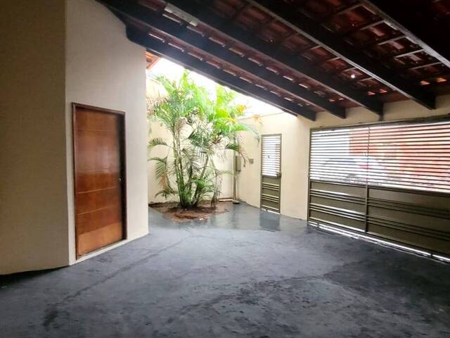 Casa para Venda em Araguari - 2
