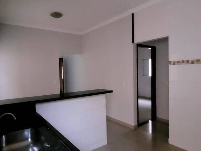 Casa para Venda em Araguari - 3
