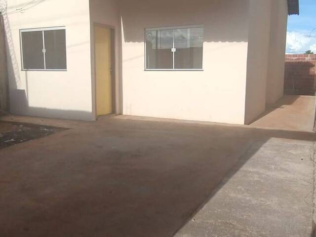 #LC 1739 - Casa para Locação em Araguari - MG - 2