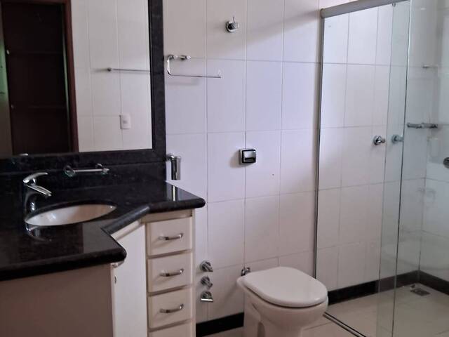 Casa para Venda em Araguari - 4
