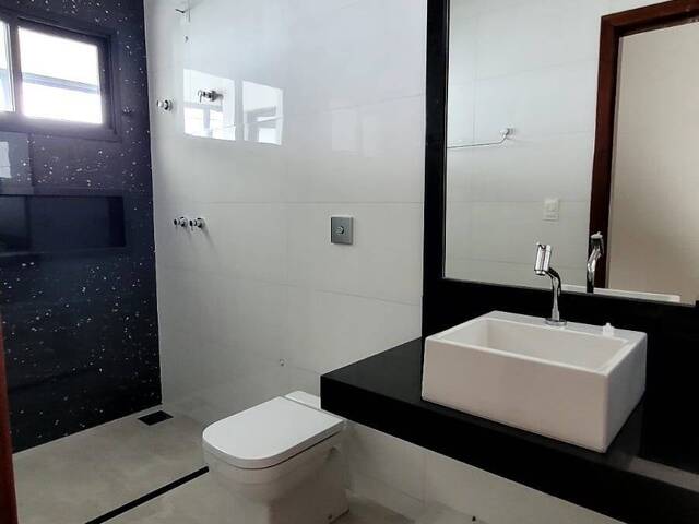 Casa para Venda em Araguari - 5