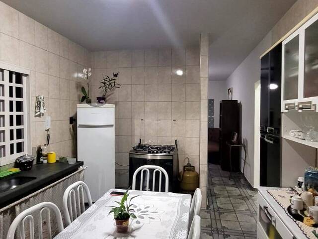 Casa para Venda em Araguari - 5