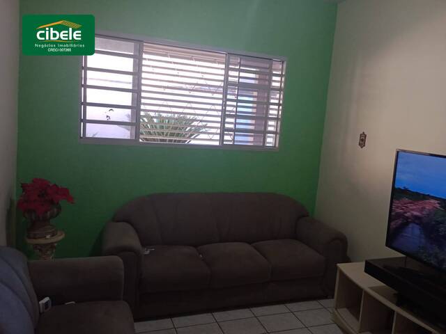 Casa para Venda em Araguari - 4