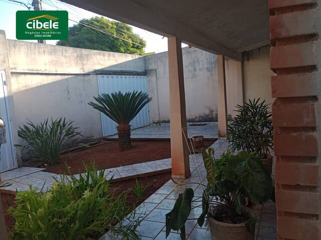 Casa para Venda em Araguari - 3