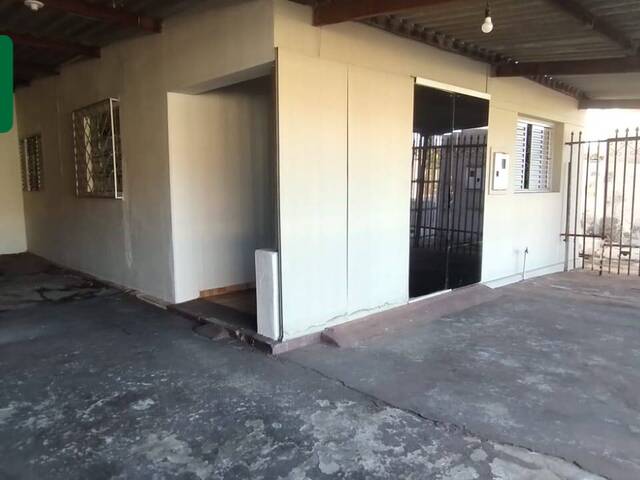 #LC 1742 - Casa para Locação em Araguari - MG - 1