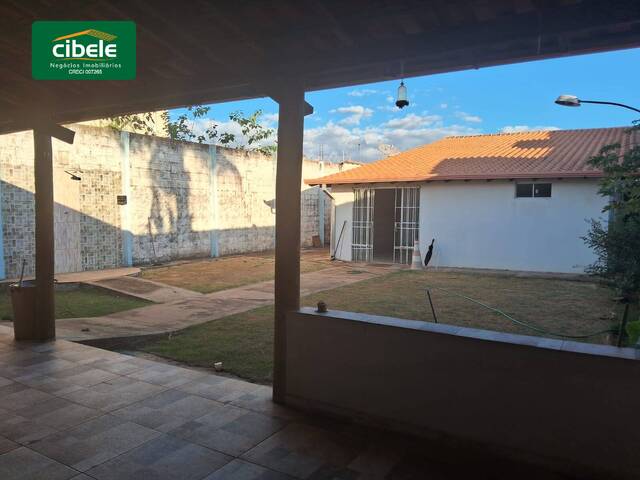 Casa para Venda em Araguari - 2
