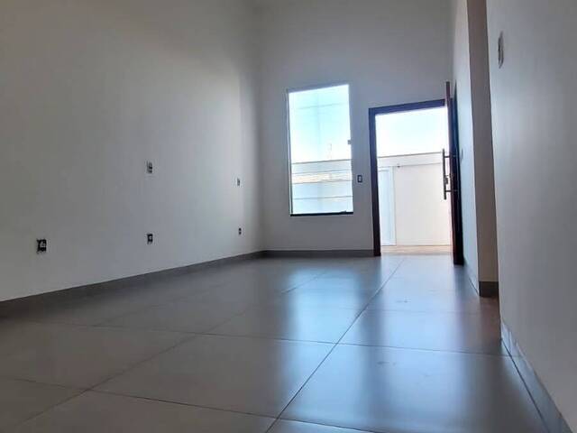 Casa para Venda em Araguari - 5