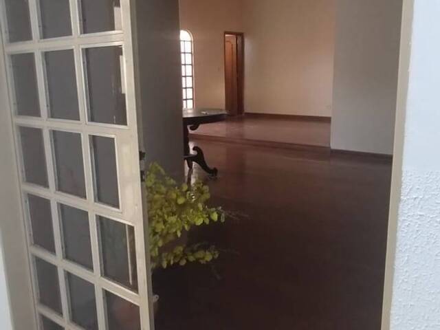 Casa para Locação em Araguari - 5