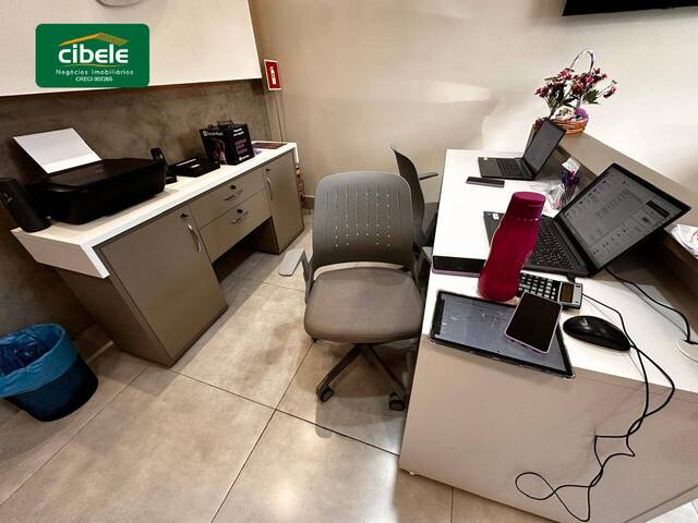 #VD 22243 - Sala para Venda em Araguari - MG - 2