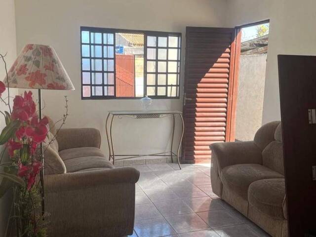 Casa para Venda em Araguari - 4