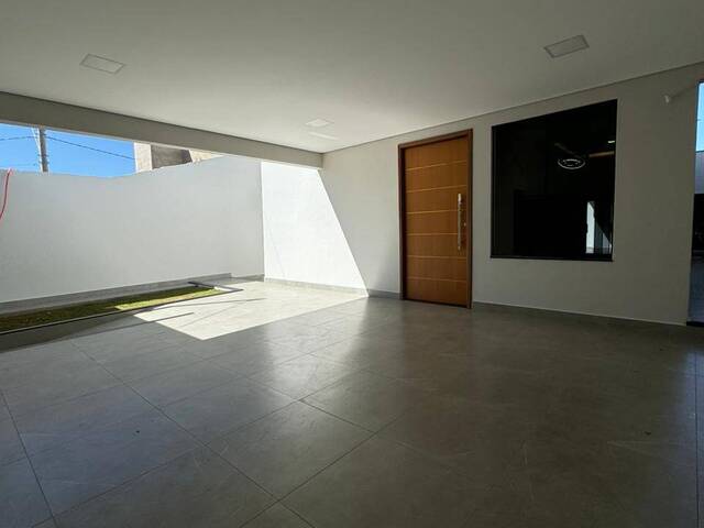 Casa para Venda em Araguari - 3