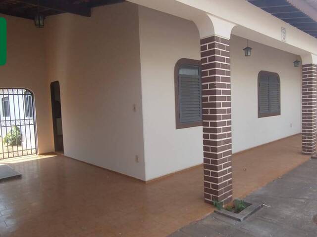 #LC 1751 - Casa para Locação em Araguari - MG - 1