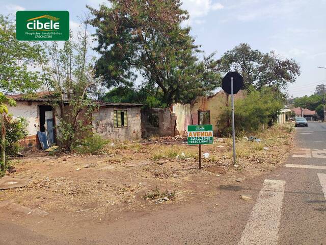 #VD 22298 - Terreno para Venda em Araguari - MG - 1