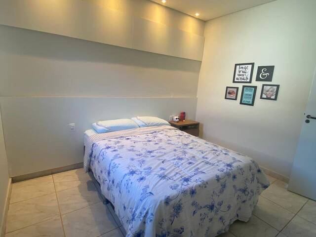 #VD 22305 - Casa para Venda em Araguari - MG - 2