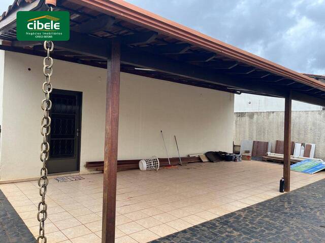 #VD 22332 - Casa para Venda em Araguari - MG - 3