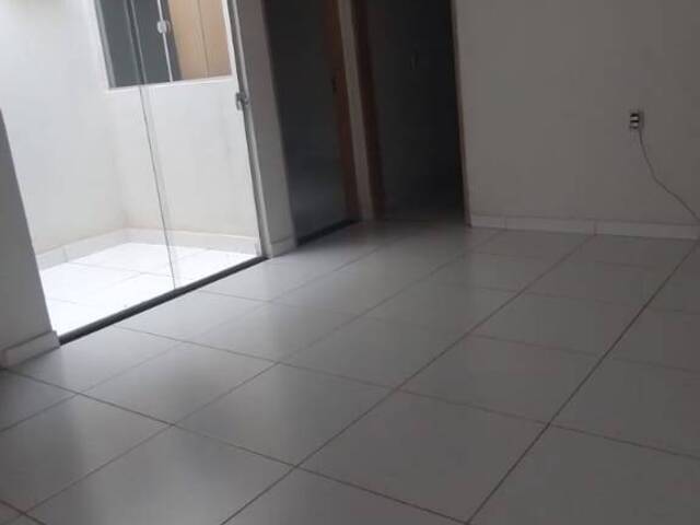 #LC 1752 - Casa para Locação em Araguari - MG - 2