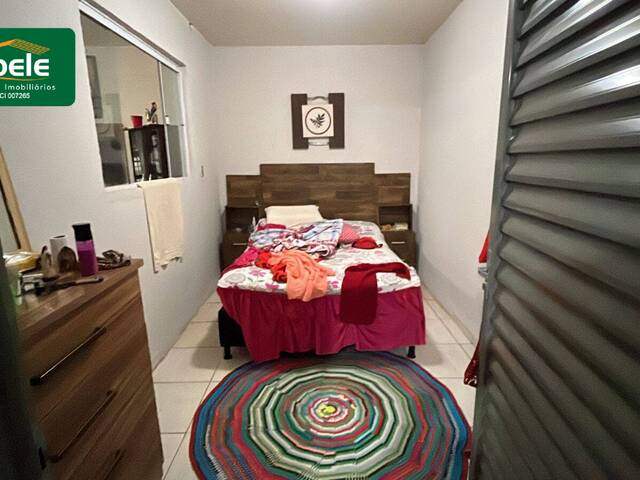 #VD 22340 - Casa para Venda em Araguari - MG - 2