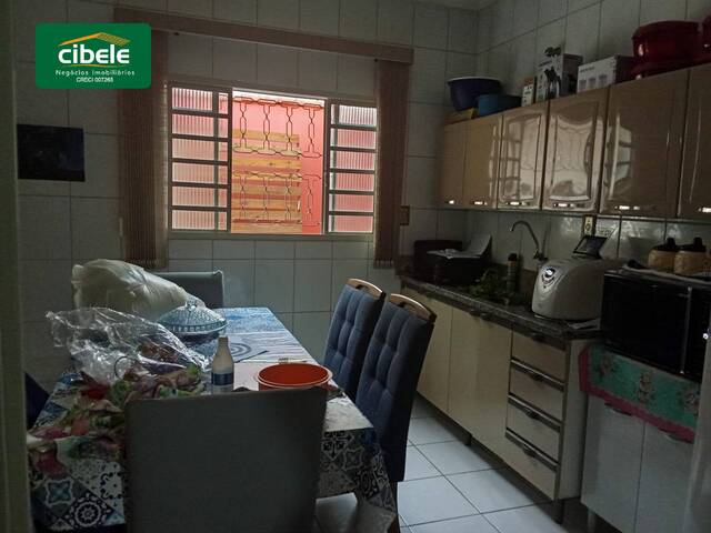 #VD 22357 - Casa para Venda em Araguari - MG - 3