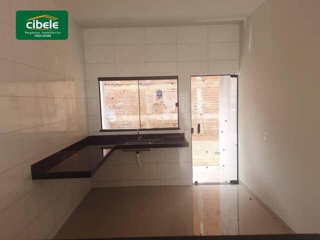 #VD 22379 - Casa para Venda em Araguari - MG - 2