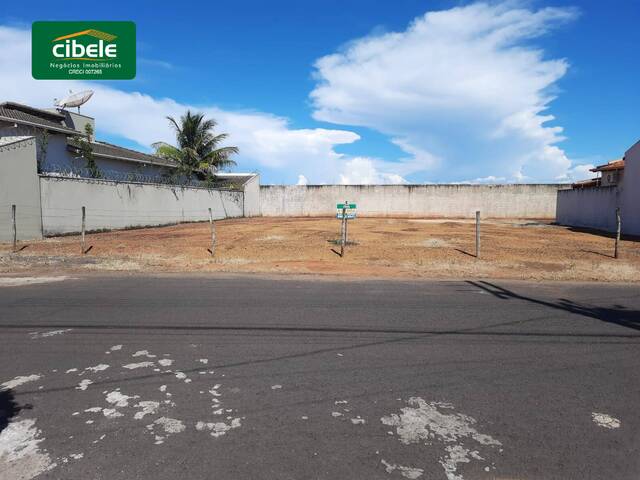 #VD 22382 - Terreno para Venda em Araguari - MG - 2