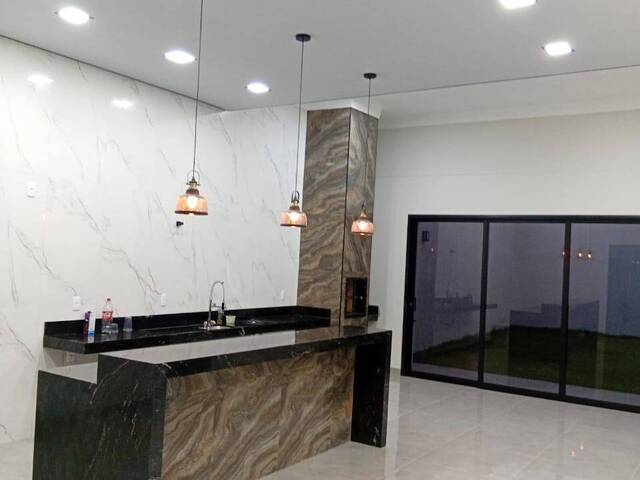 Casa para Venda em Araguari - 4