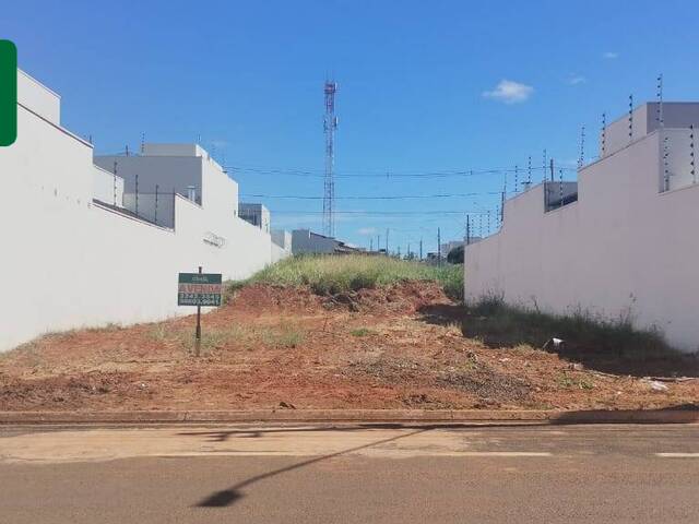 #VD 22422 - Terreno para Venda em Araguari - MG - 2
