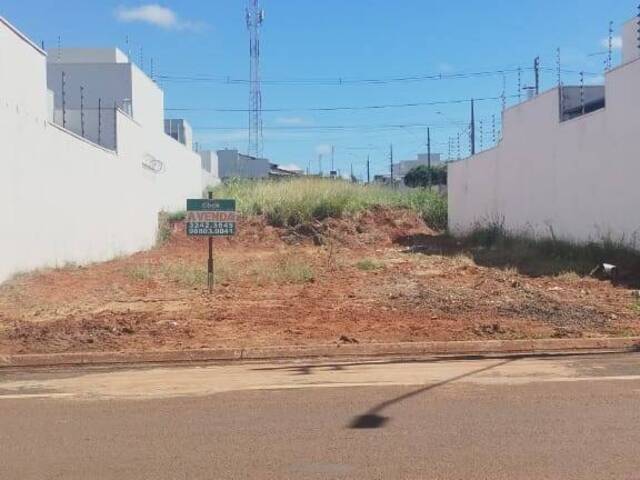#VD 22422 - Terreno para Venda em Araguari - MG - 3