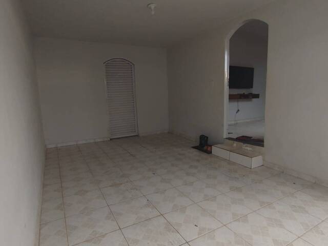 ## LC 2434 - Casa para Venda em Araguari - MG - 3