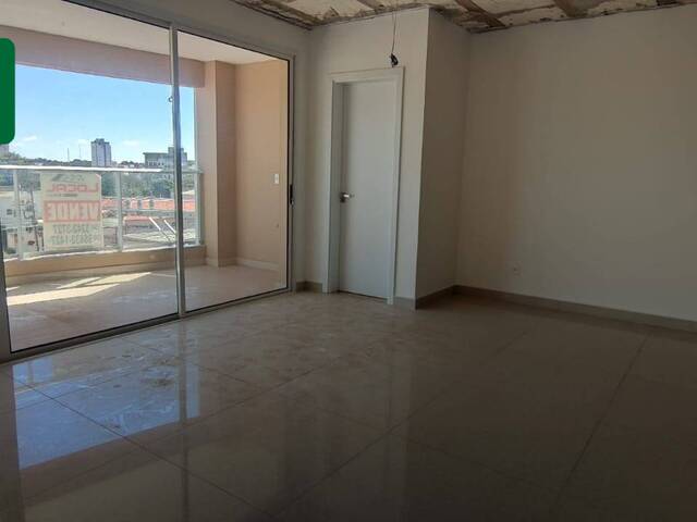 ## VD 22428 - Apartamento para Venda em Araguari - MG - 1