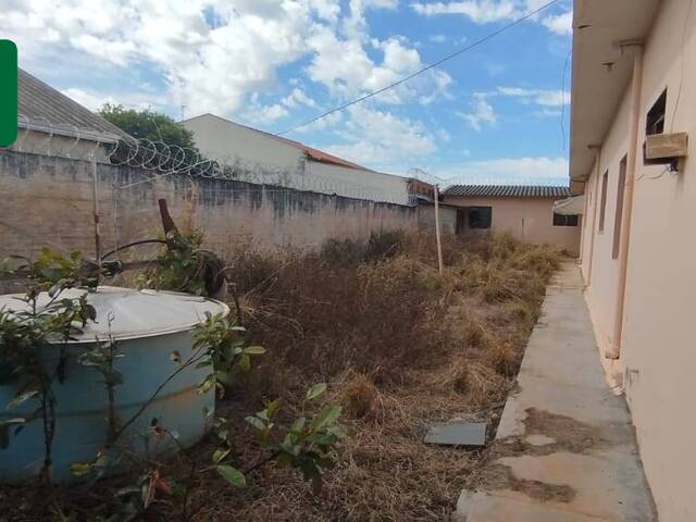 ## VD 22429 - Casa para Venda em Araguari - MG - 3