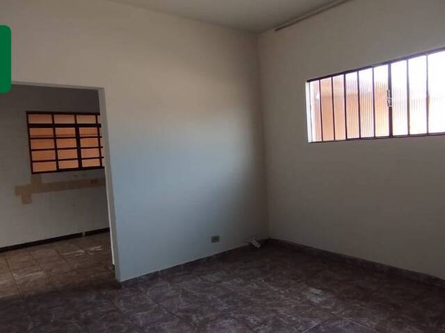 Casa para Venda em Araguari - 4