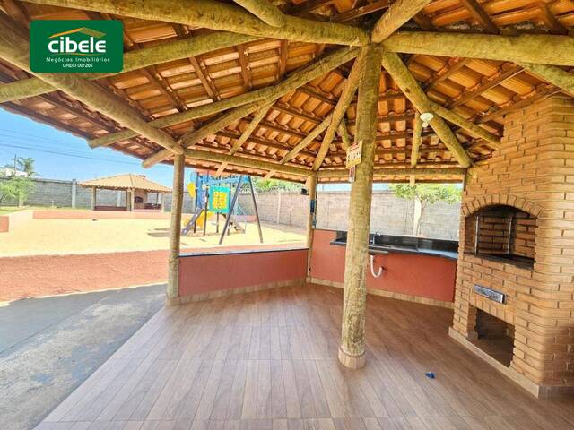 ## VD 22433 - Apartamento para Venda em Araguari - MG - 2