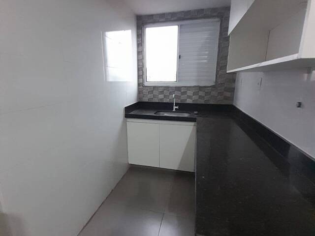 Kitnet para Locação em Araguari - 5