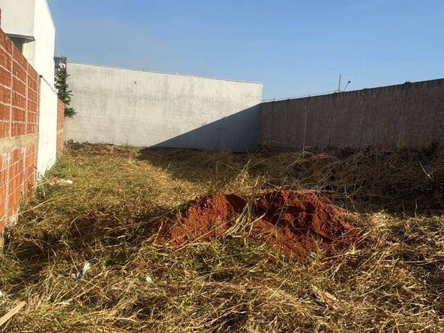 ##VD 22438 - Terreno para Venda em Araguari - MG - 1