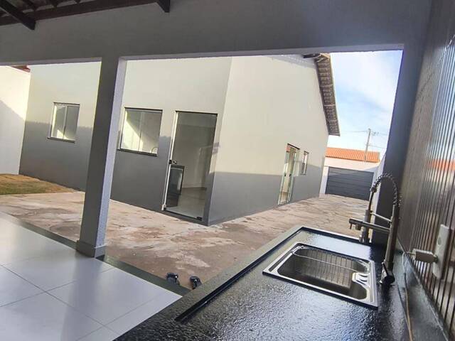 Venda em SANTIAGO - Araguari