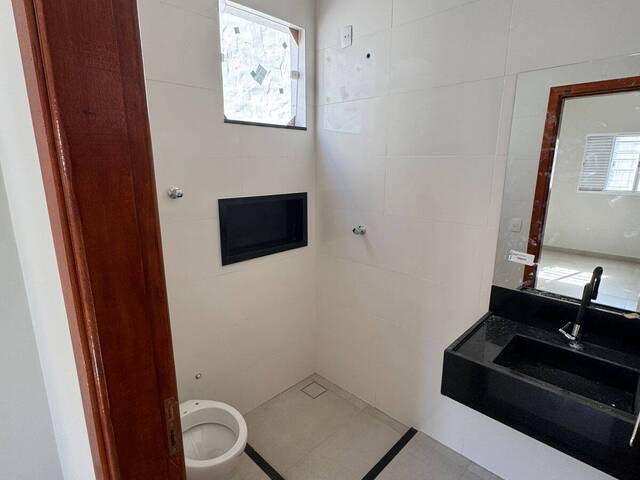 Casa para Venda em Araguari - 5