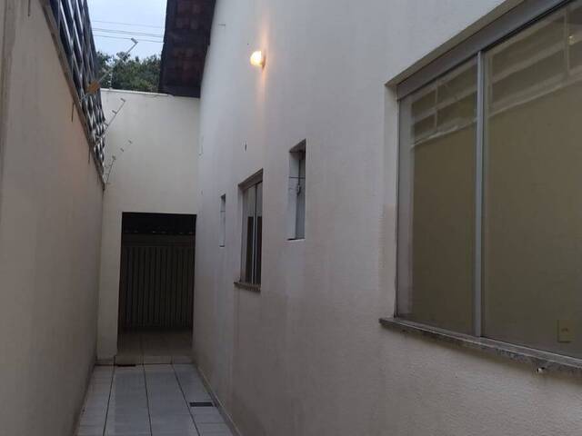 Casa para Venda em Araguari - 4