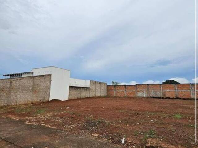 ##VD 22459 - Terreno para Venda em Araguari - MG - 3