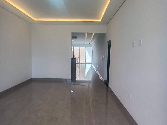 ##VD 22471 - Casa para Venda em Araguari - MG - 3