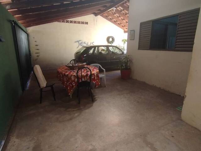 Casa para Venda em Araguari - 5