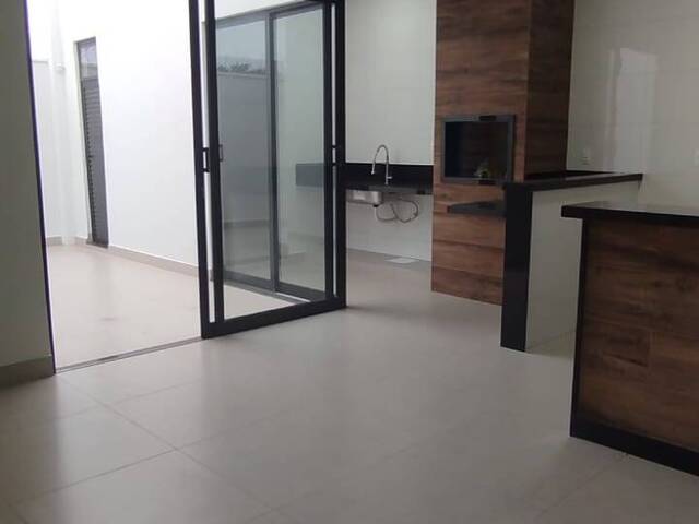 ##VD 22481 - Casa para Venda em Araguari - MG - 3