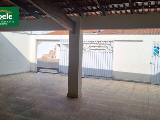 Casa para Venda em Araguari - 5