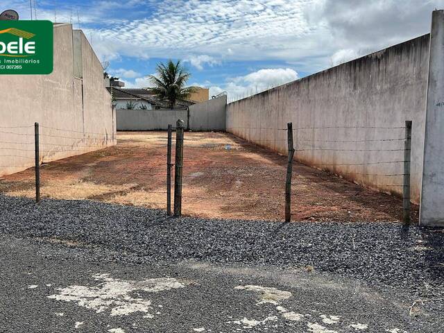 ##VD 22500 - Terreno para Venda em Araguari - MG - 2