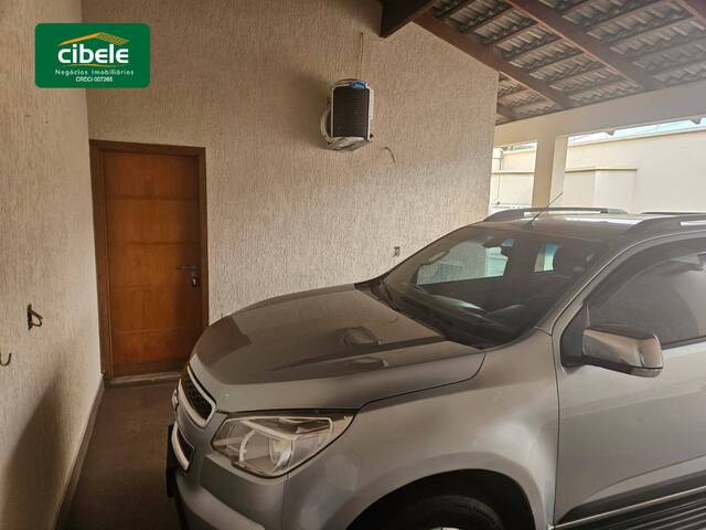 Casa para Venda em Uberlândia - 5