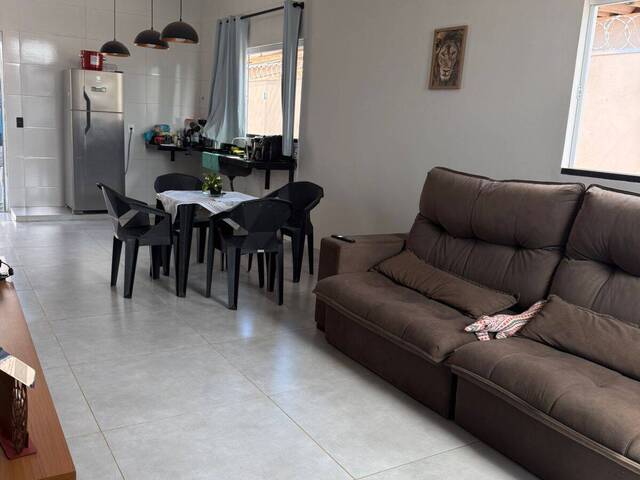 Casa para Venda em Araguari - 5