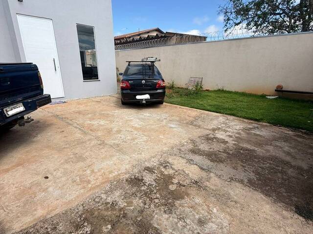 ##VD 22507 - Casa para Venda em Araguari - MG - 2