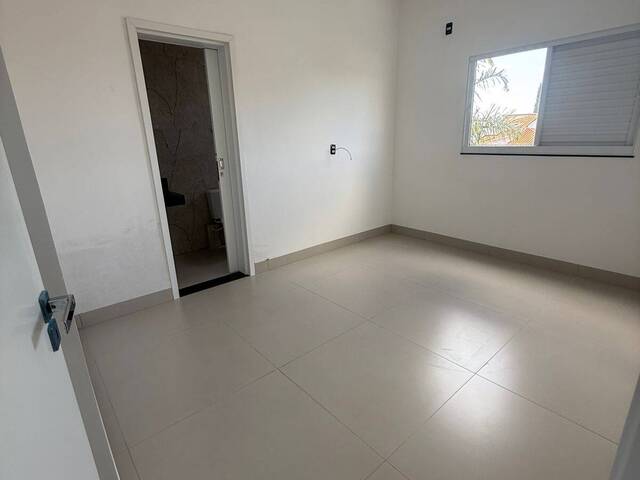 ##VD 22508 - Apartamento para Venda em Araguari - MG - 2