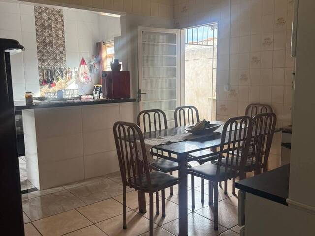 ##VD 22520 - Casa para Venda em Araguari - MG - 3