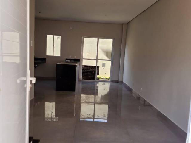 ##VD 22525 - Apartamento para Venda em Araguari - MG - 3