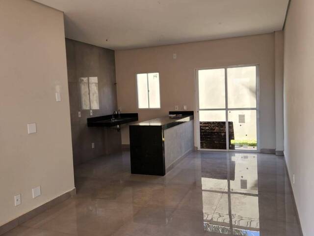 Apartamento para Venda em Araguari - 4